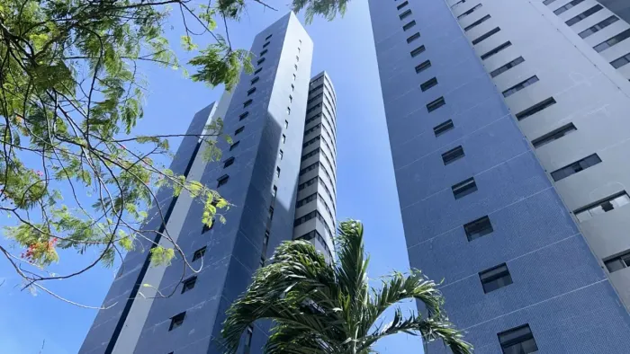 No Brisamar todo MOBILIADO 1 por andar