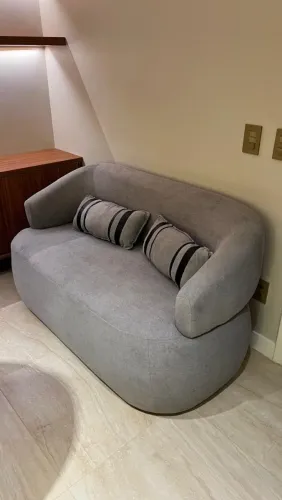 Sofa orgânico disponível