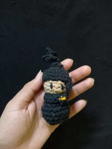 Chaveiro Amigurumi Suguru Geto - Jujutsu Kaisen em Crochê