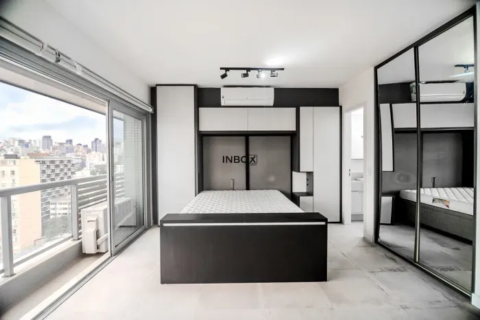 Trend 24 - Loft de 1D no ultimo andar, vista cinema, montado e ensolarado !