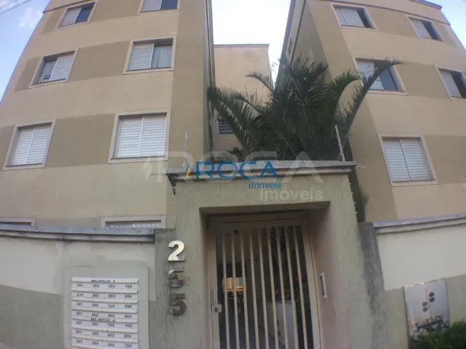 Locação de Apartamentos / Padrão na cidade de São Carlos