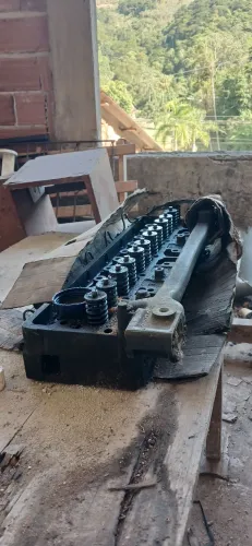 Cabeçote motor Mercedes 352