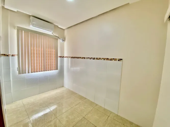 Salas comercias. Av. João valeiro. São Geraldo.