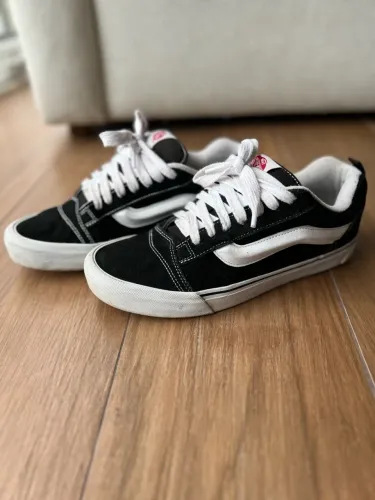 Tênis Vans Knu Skool Black/True White Original - Tamanho 42