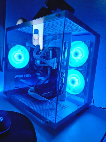 PC GAMER / RYZEN / RX580