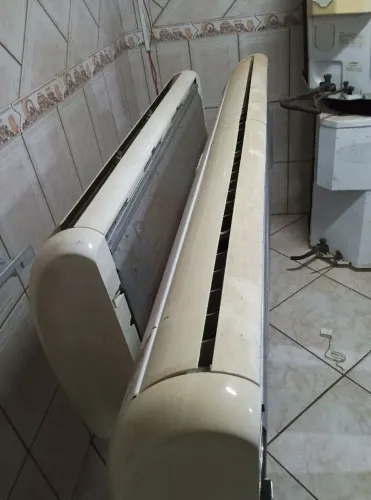 Ar condicionado pião teto