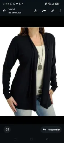 Cardigan manga longa preto.