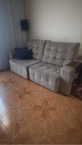 Sofá Retrátil 3metros - 5 lugares (Na foto está faltando uma parte).