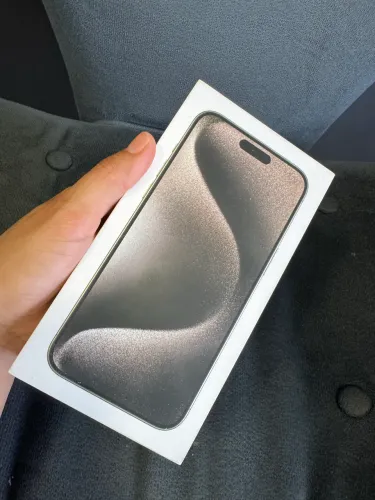 iPhone 15 pro Max bem conservado 