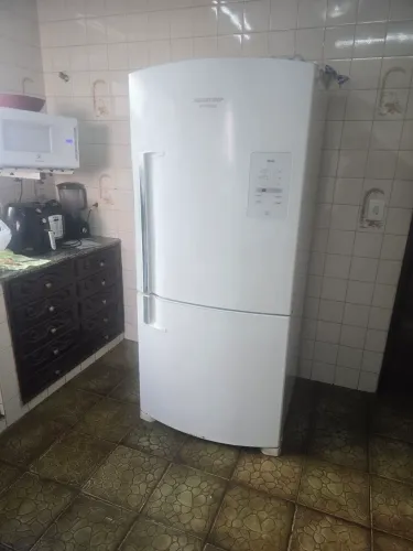 Brastemp Inverse Maxi 588 litros Branca