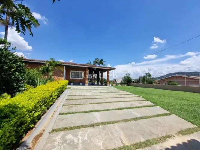 Espetacular casa em condomínio à venda em Atibaia-SP, Vila Dom Pedro