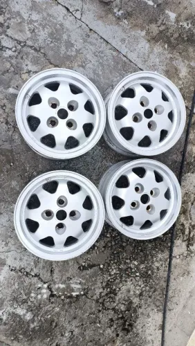 Jogo de rodas ORIGINAIS Chevette DL 13"