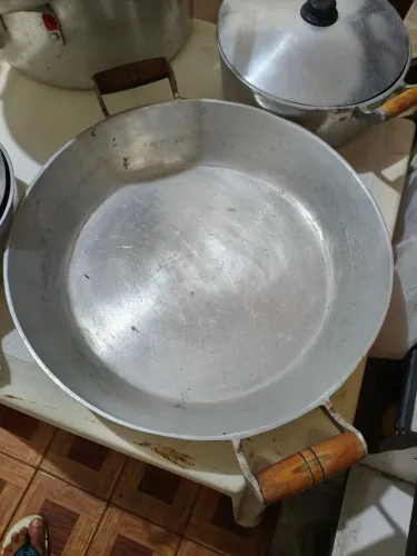 PANELAS COM ALUMÍNIO GROSSO