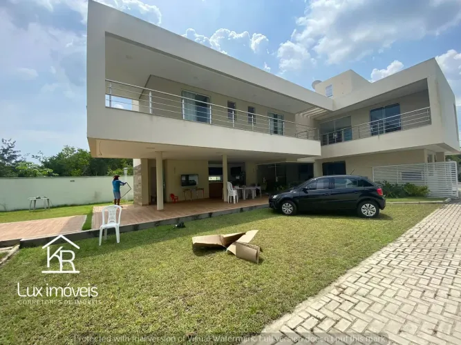 Marina Rio Belo / Alugo ou Vendo / 05 quartos, sendo 4 suítes / área gourmet / quintal