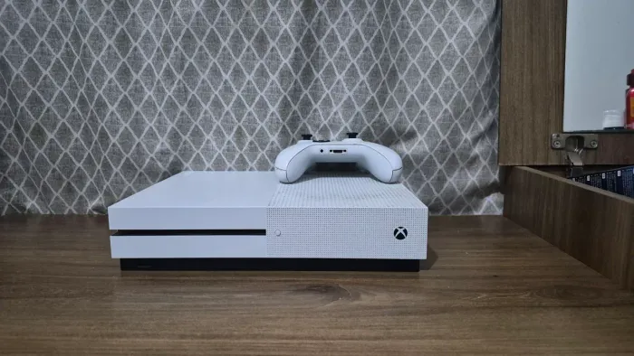 Console Xbox one S (500gb+) usado