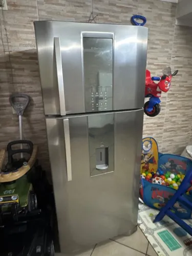 Geladeira Frost Free Electrolux 