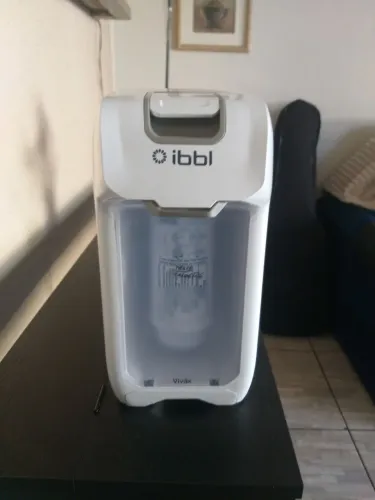 Vendo um bebedouro de água ibbl