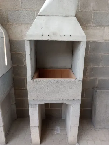 MONTADOR  KITS CHURRASQUEIRAS PARA APARTAMENTOS