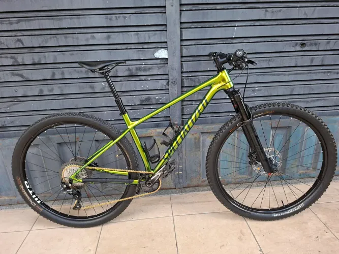 Specialized Chisel tamanho M com SID e XT