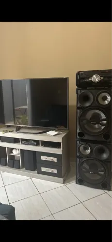 Vem som da Sony . Muito novo