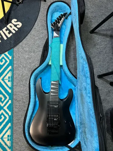 Guitarra Jackson js32 dinky