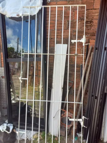 Portão 200 reas
