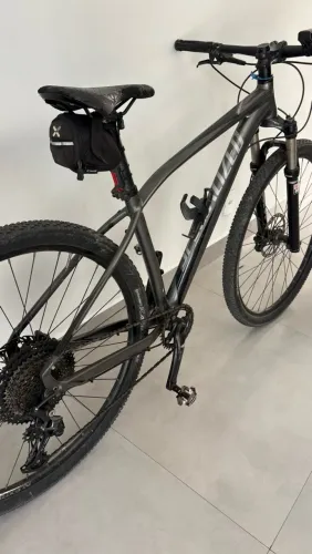 Bicicleta Specialized Rockhopper Aro 29 | Deore 12V