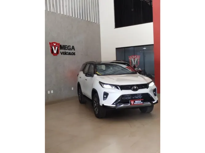 Toyota Hilux SW4 4X4 2.8 Diesel 2024