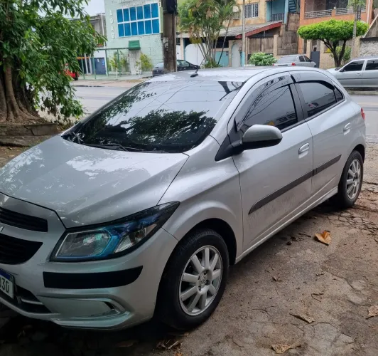 Chevrolet Onix Hatch LTZ 1.4 8V Flexpower 5P Mec. 2014