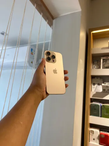 IPHONE 16 PRO 128 GB FELA GENUÍNA