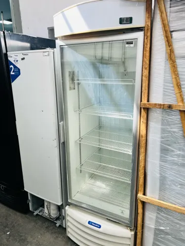 Freezer Frost Free expositor Metalfrio