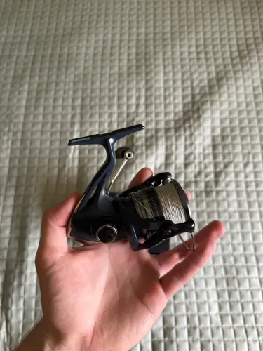 Molinete Shimano Catana 2500HG