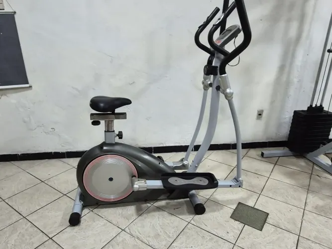 Aparelho 2 em 1 ( Elíptico e bicicleta ergométrica  )