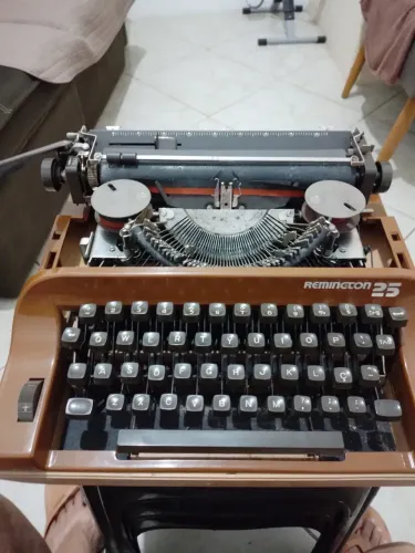 Maquina de Datilografia antiga