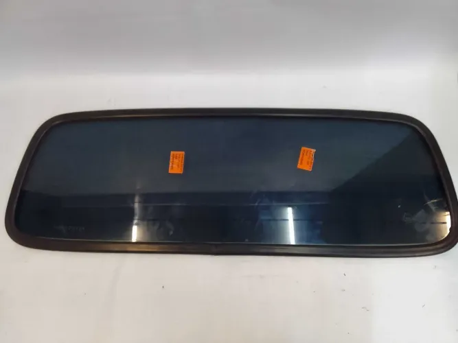 Vidro Vigia C/ Borracha Hyundai Hr 2014 A 2015