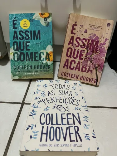 Kit com 3 livros da Colleen hoover