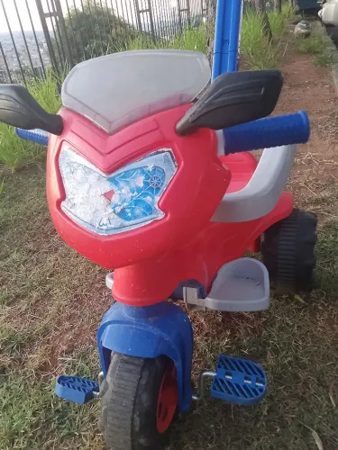 Carrinho velotrol infantil