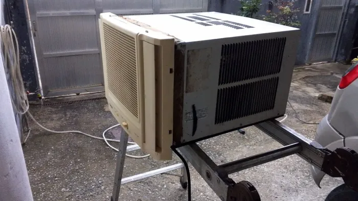 Ar condicionado de janela 10000btus, usado. 