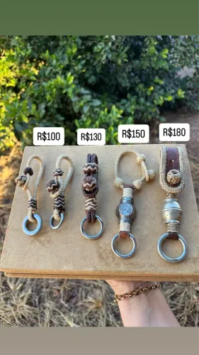 Chaveiro de couro legítimo - lonca de carneiro 