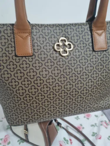 Vendo bolsa capodarte original monocromática média sem nenhuma avaria 400