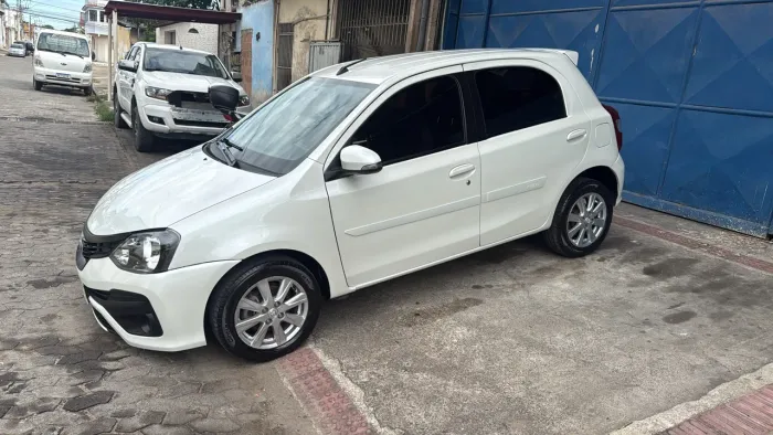Toyota Etios X Plus 1.5 Flex 16V 5P Aut. 2020