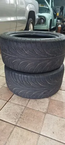 Pneu 275 40 17