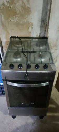 Estou vendendo um fogão de 4 bocas