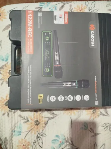 Microfone novo na caixa
