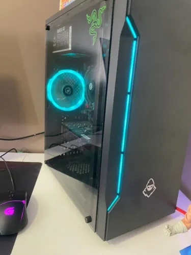 PC GAMER 