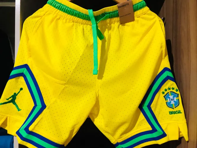 Short oficial da seleção brasileira