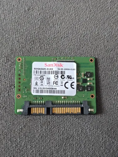 Mini SSD sata SanDisk 16GB