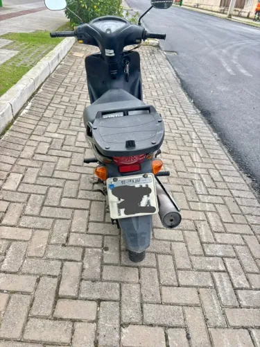 Honda Biz 100 ES 2013 com partida elétrica