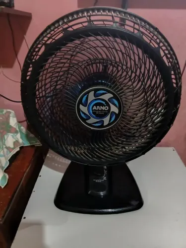 Vendo esse ventilador 40 cm arno