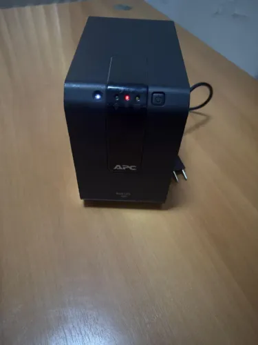 NOBREAK 400VA MONO APC APC BACK-UPS 400 115V - Usado excelente - Bateria Nova 12V 9A
